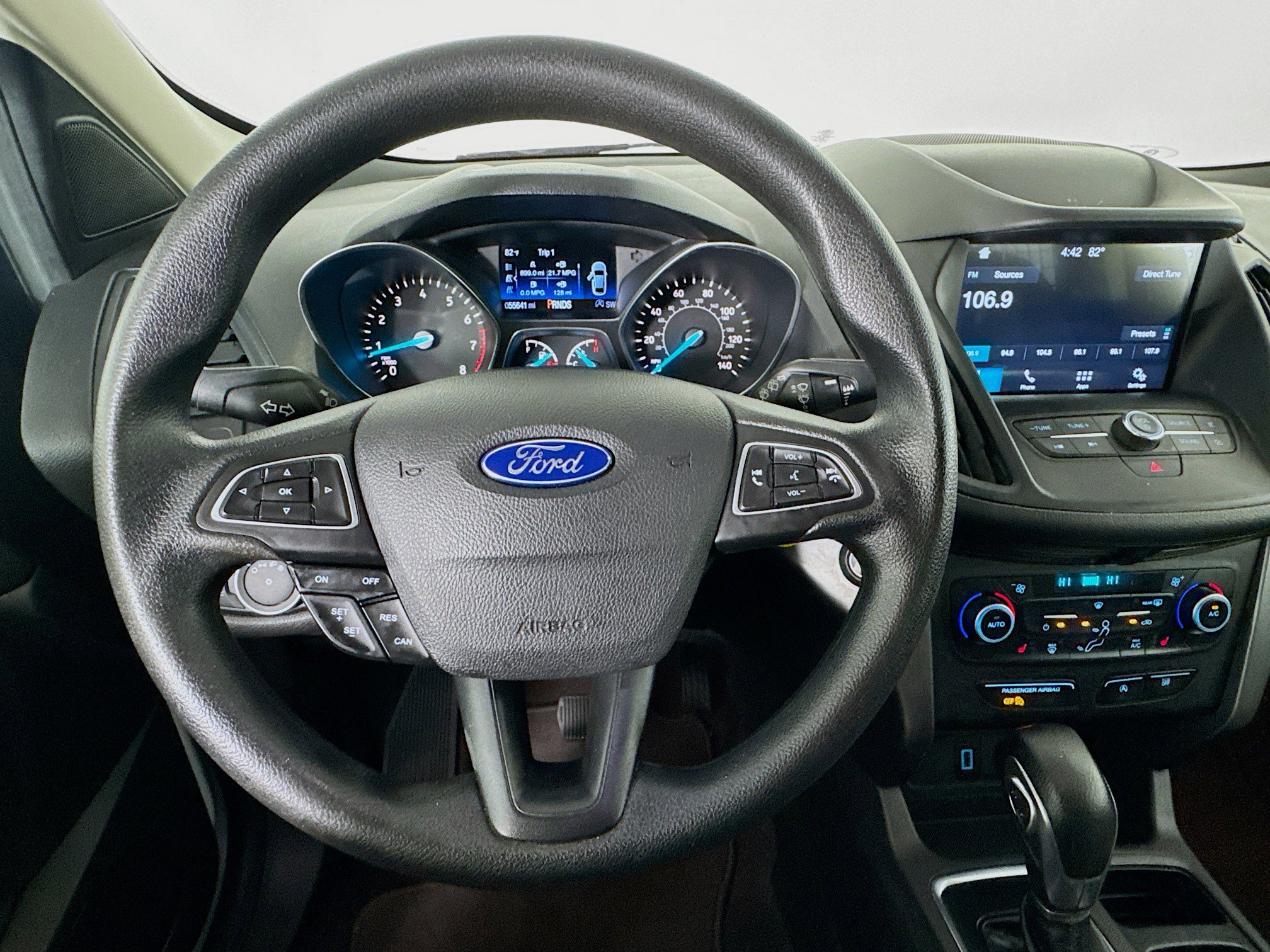 Used 2019 Ford Escape SE FWD image 11