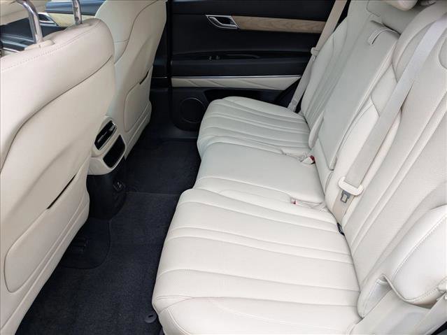 Used 2022 Genesis GV80 2.5T w/ Cargo Package image 18