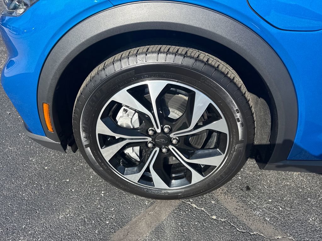 Used 2025 Ford Mustang Mach-E Select AWD/4WD image 19