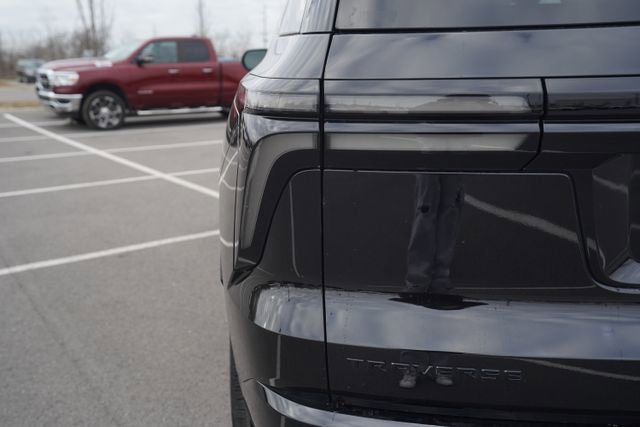 Used 2024 Chevrolet Traverse RS w/ LPO, Floor Liner Package image 42