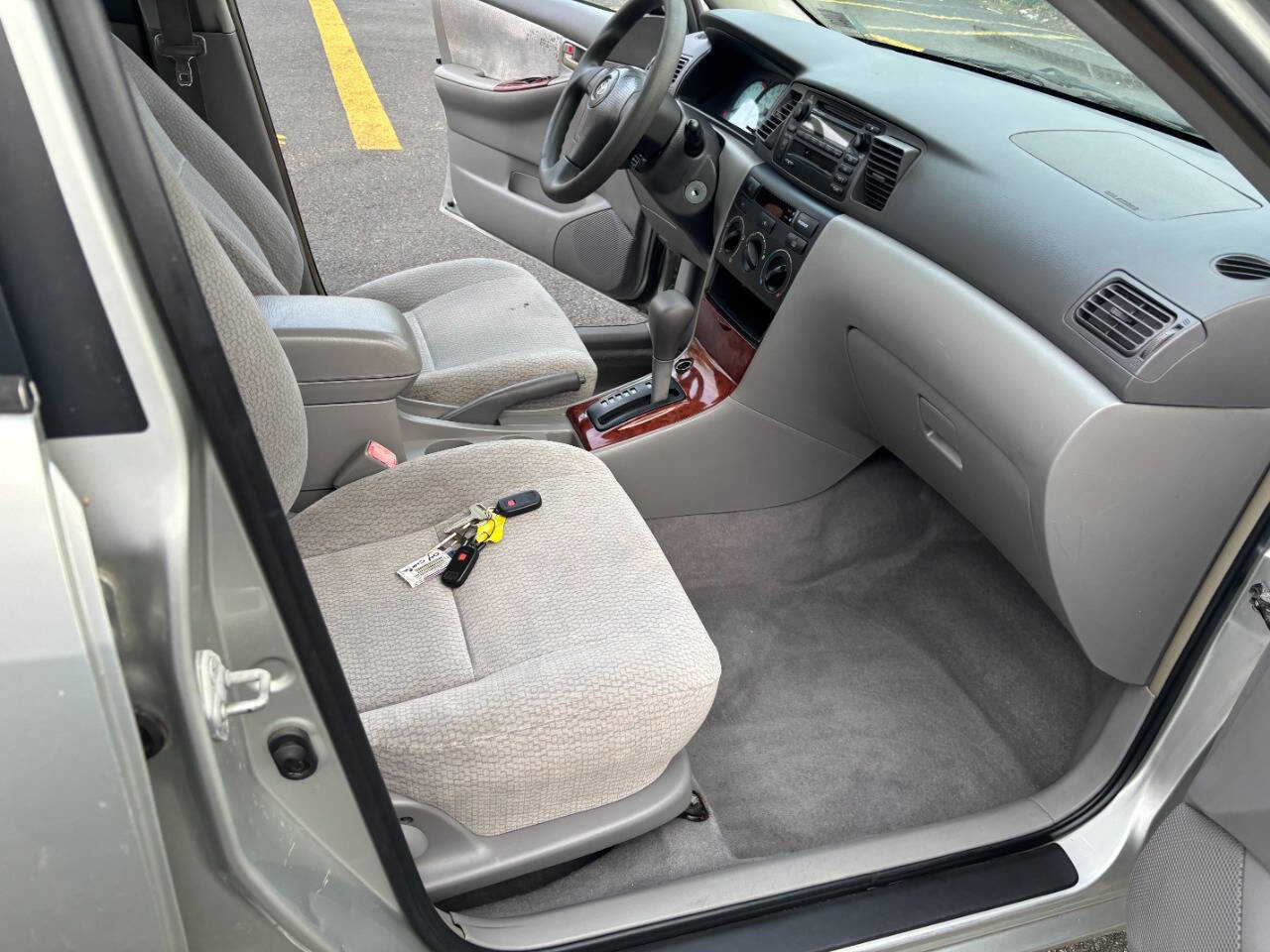 Used 2004 Toyota Corolla CE image 26