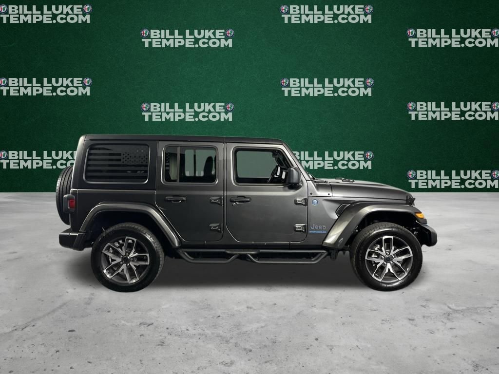 Used 2024 Jeep Wrangler Unlimited image 6