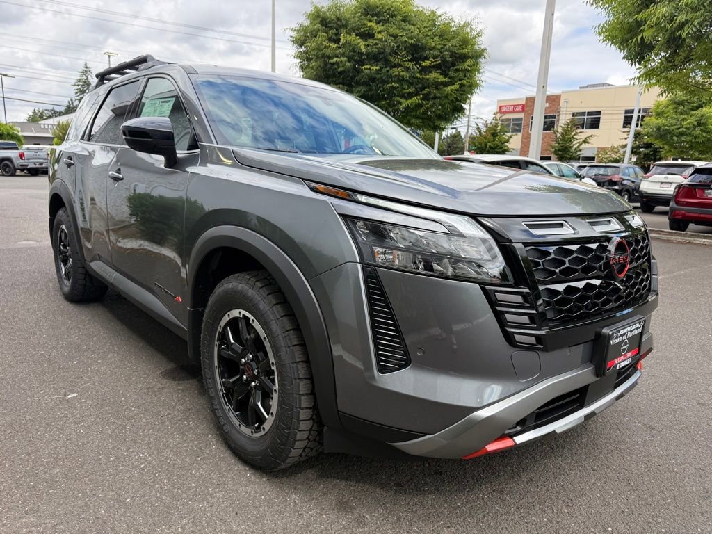 New 2026 Nissan Pathfinder Rock Creek w/ Rock Creek Premium Package AWD/4WD image 6