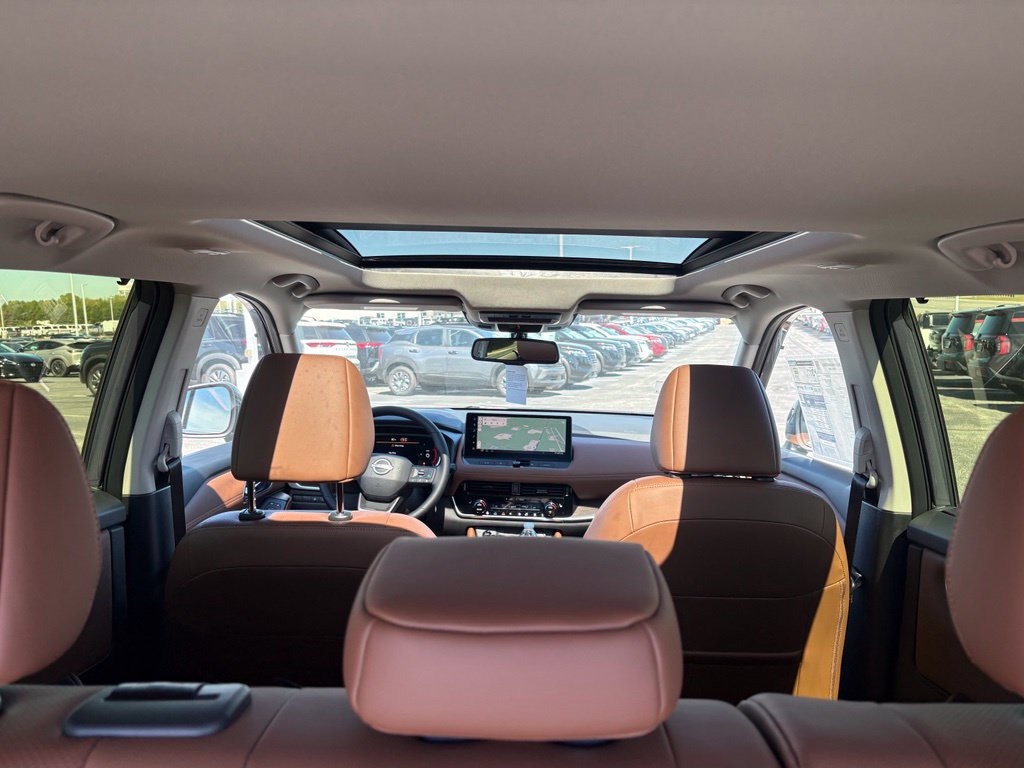 New 2026 Nissan Rogue Platinum AWD/4WD image 16