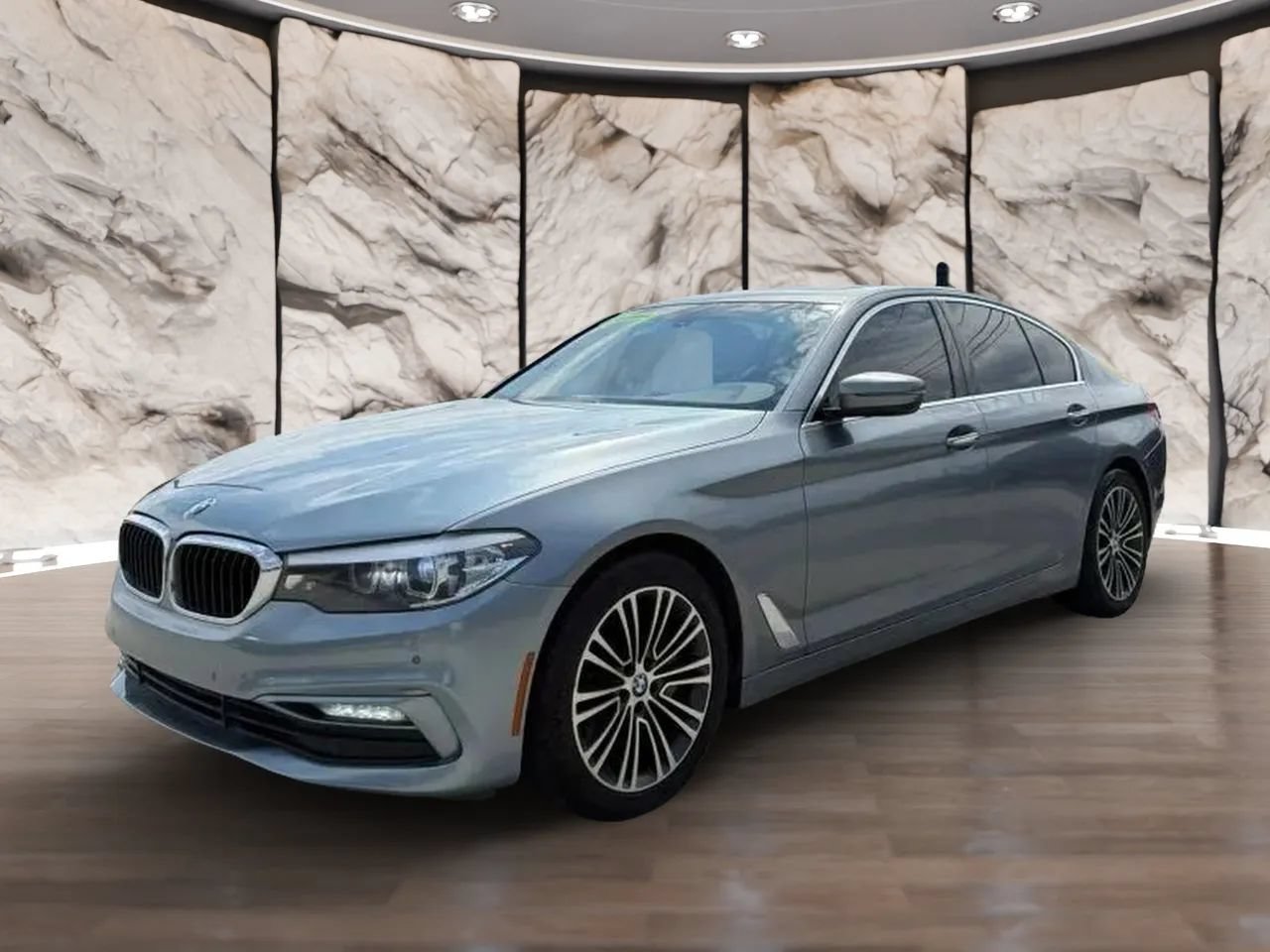 Used 2018 BMW 530i RWD image 3
