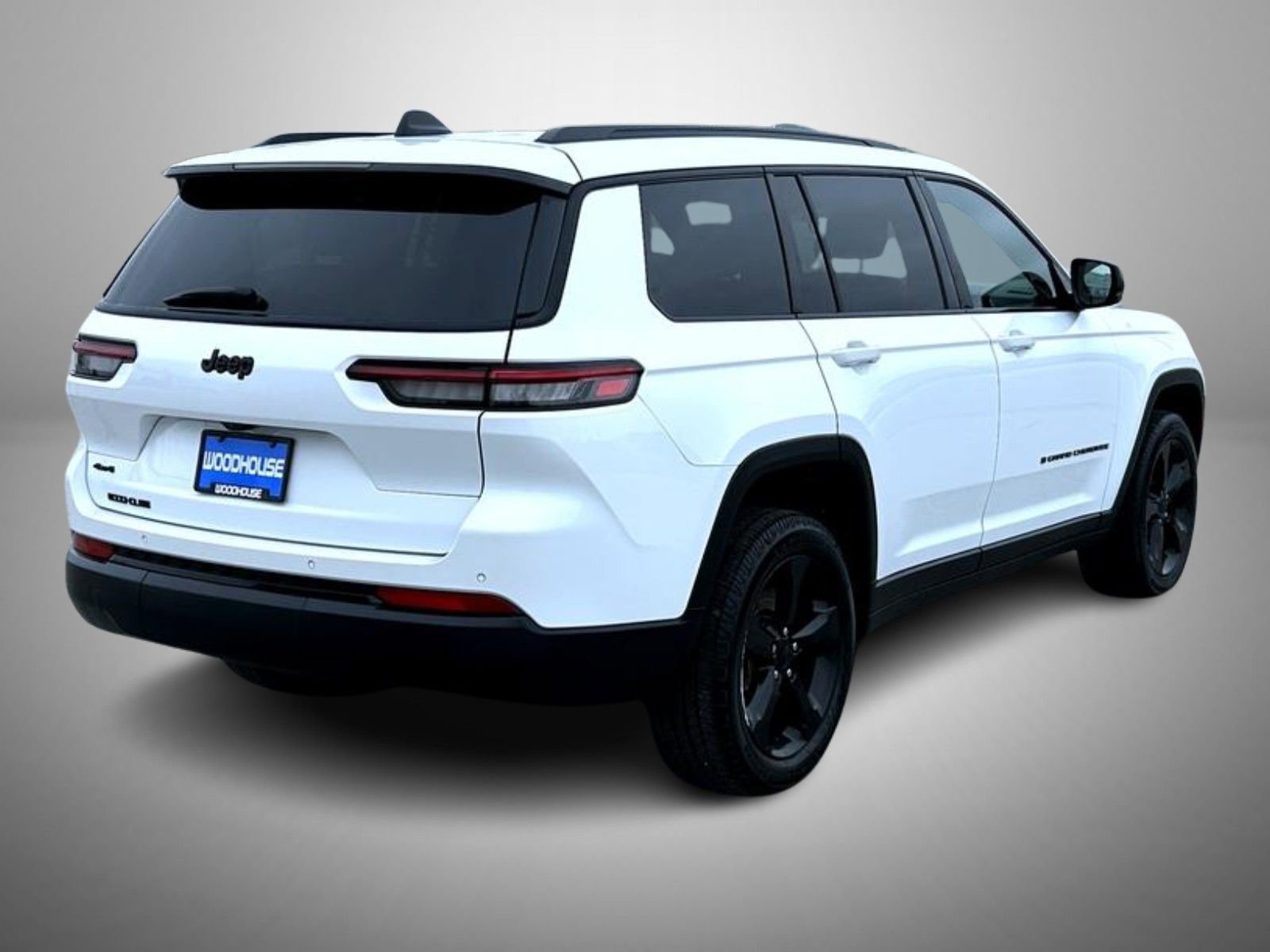 Used 2024 Jeep Grand Cherokee L Altitude AWD/4WD image 5