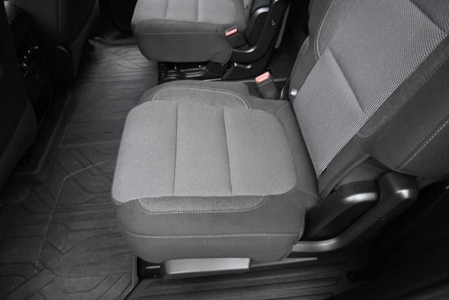 Used 2023 Chevrolet Traverse LT FWD image 23