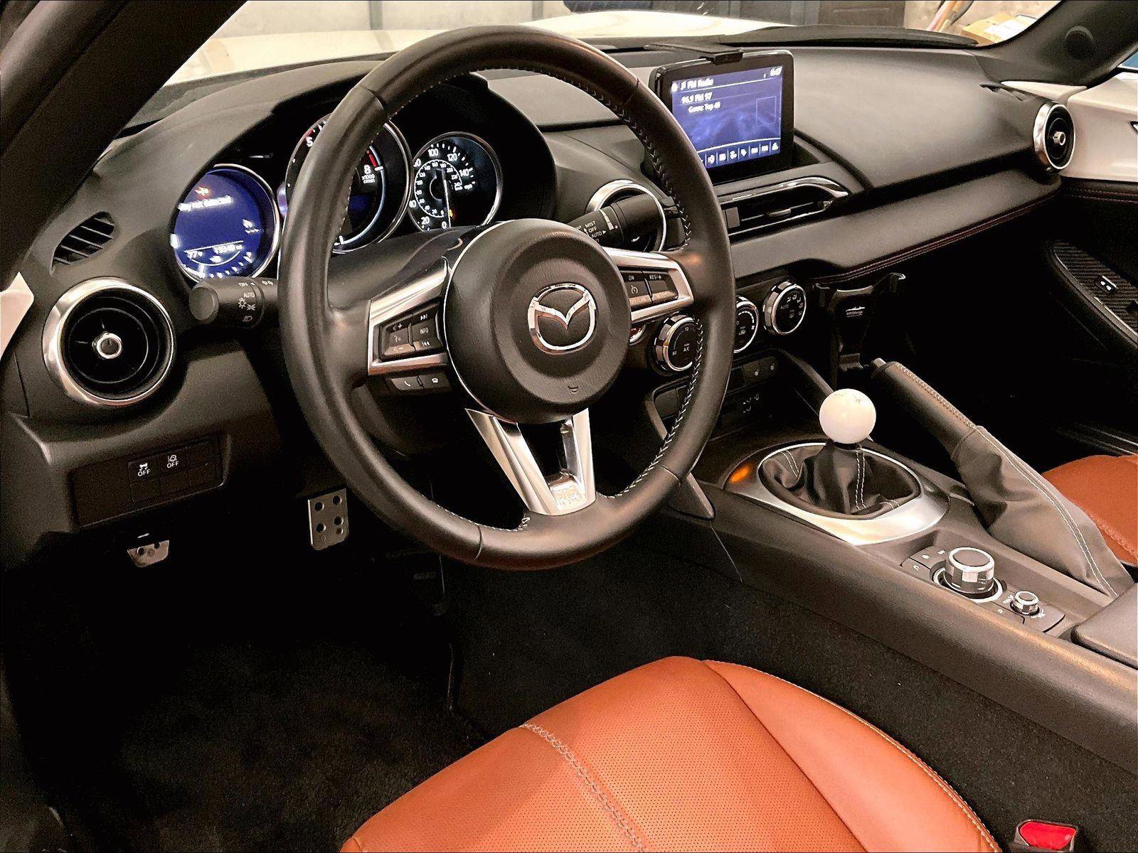 Used 2022 MAZDA MX-5 Miata Grand Touring RWD image 12