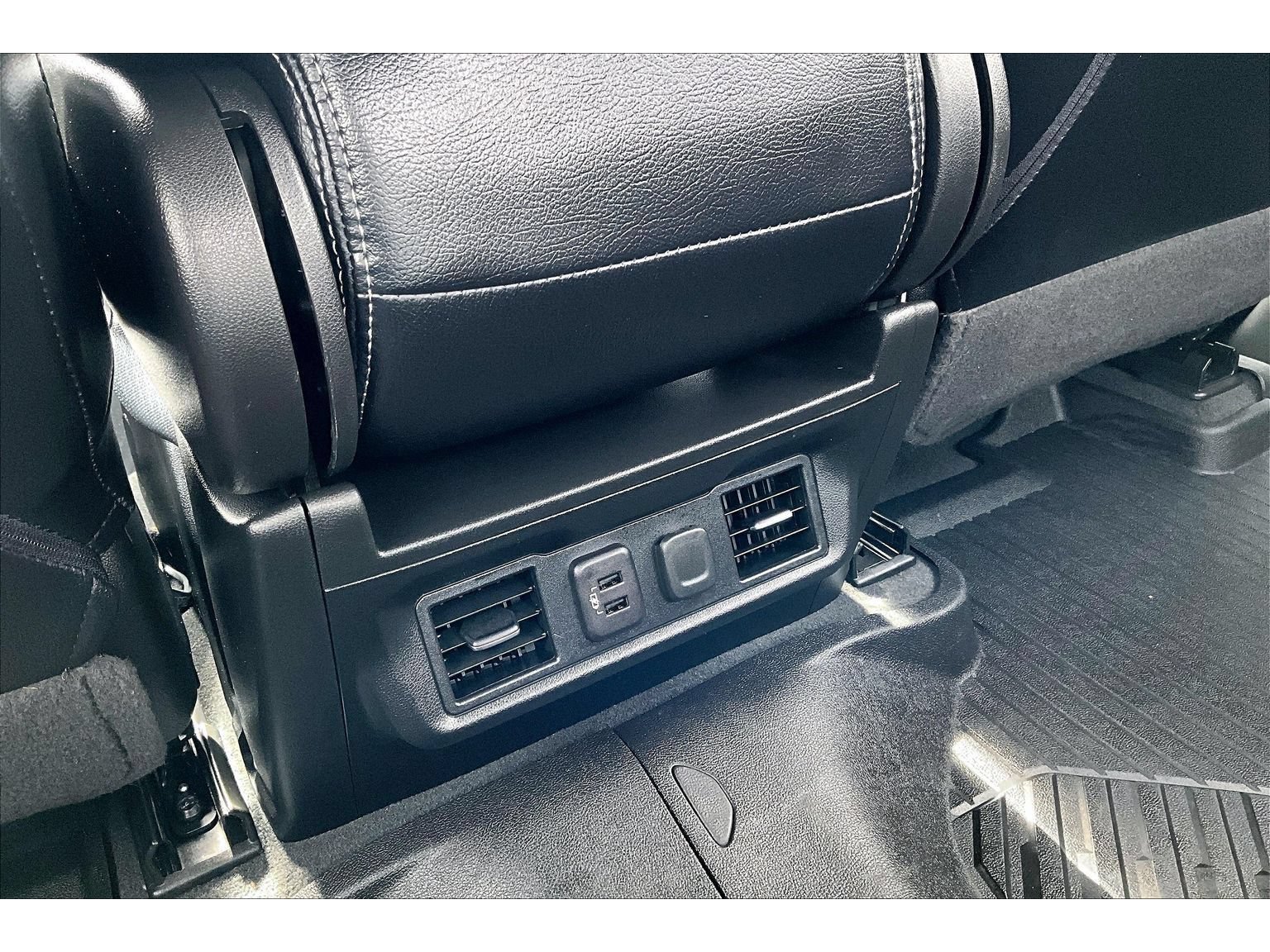 Used 2023 Chevrolet Silverado 3500 LTZ AWD/4WD image 11
