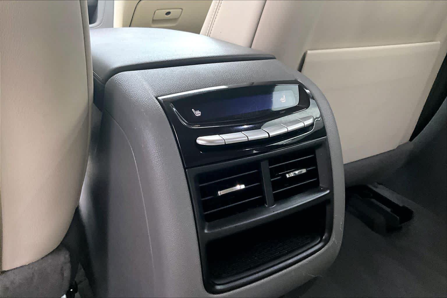 Used 2021 Cadillac XT5 Premium Luxury FWD image 36