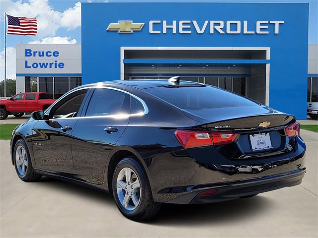 Used 2025 Chevrolet Malibu LS image 4