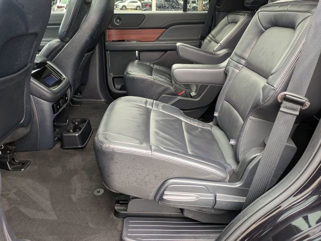 Used 2024 Lincoln Navigator Reserve image 28