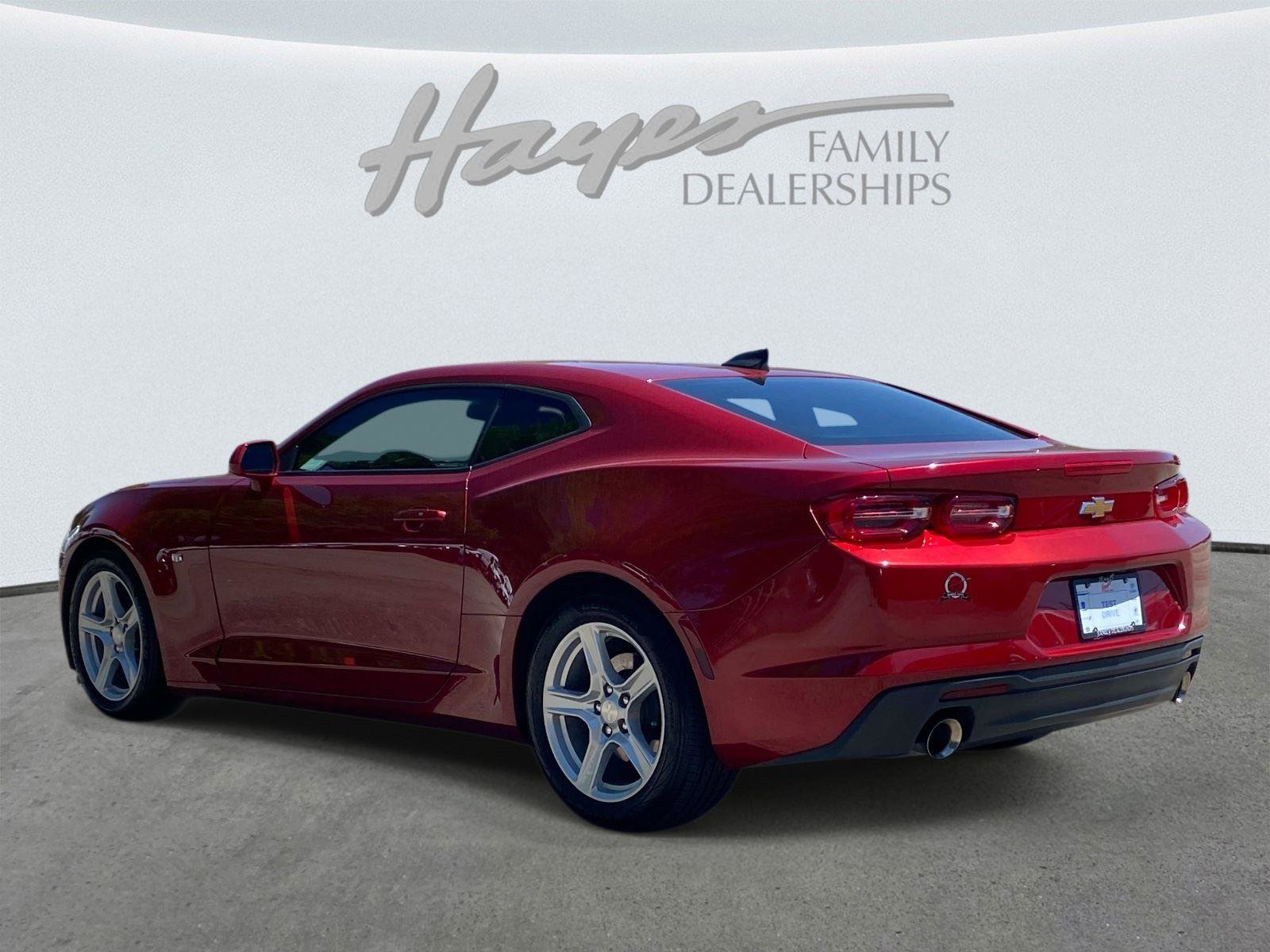 Used 2020 Chevrolet Camaro LT RWD image 5