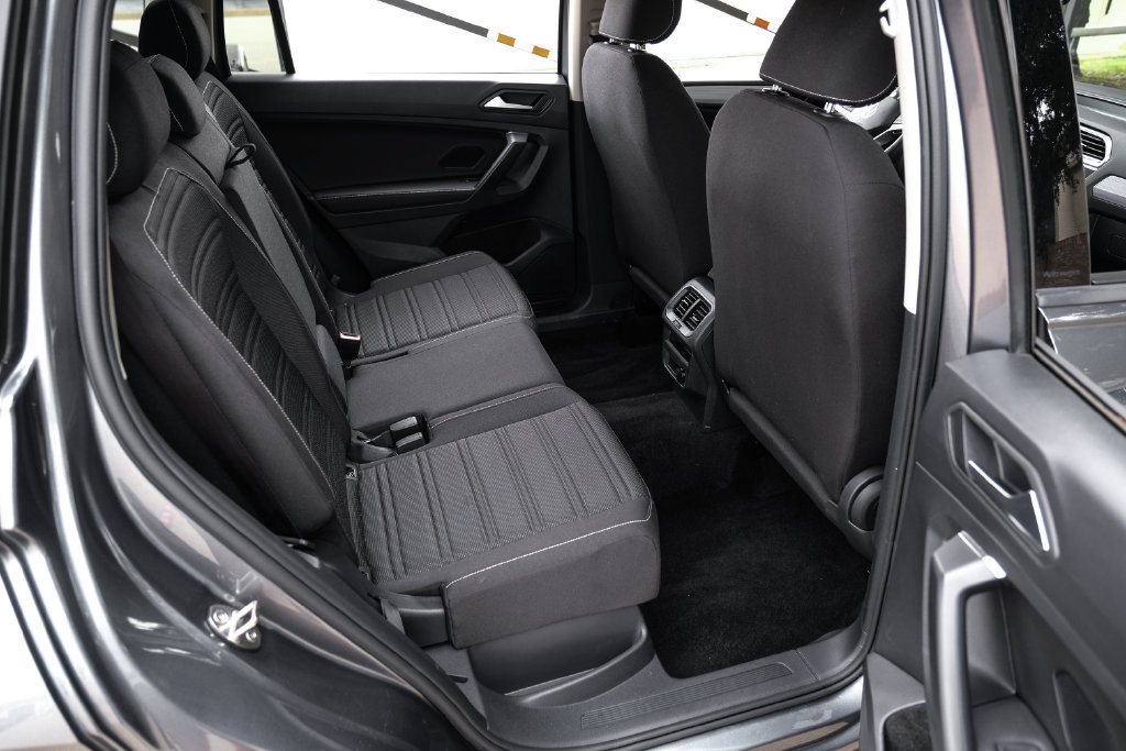 Used 2023 Volkswagen Tiguan S AWD/4WD image 46