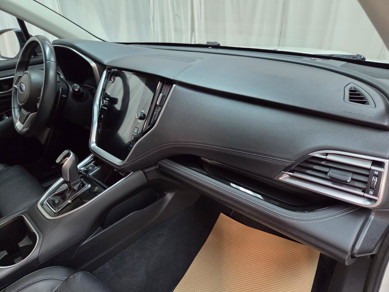 Used 2020 Subaru Legacy Limited AWD/4WD image 18