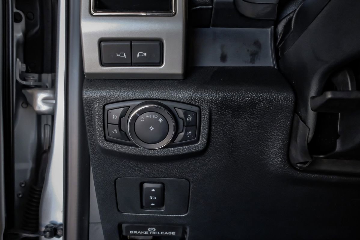 Used 2019 Ford F350 Lariat w/ Lariat Value Package image 27