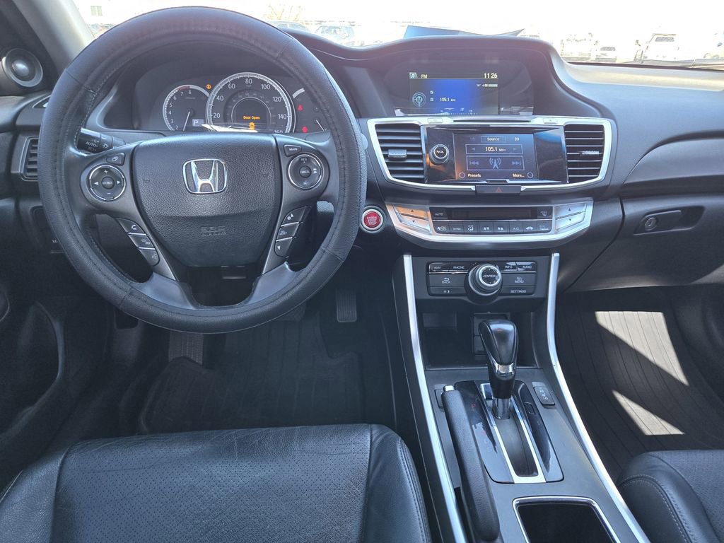 Used 2014 Honda Accord Touring image 16