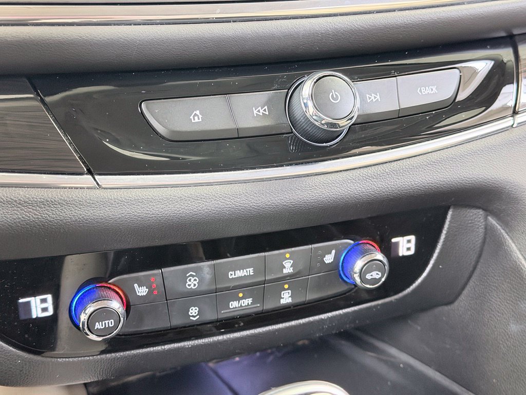 Used 2020 Buick Enclave Essence w/ Sound and Sites Package FWD image 54