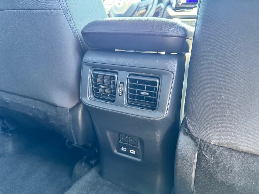Used 2023 Toyota RAV4 XLE FWD image 15