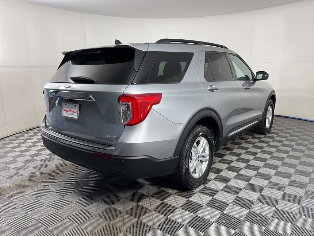 Used 2023 Ford Explorer XLT image 16