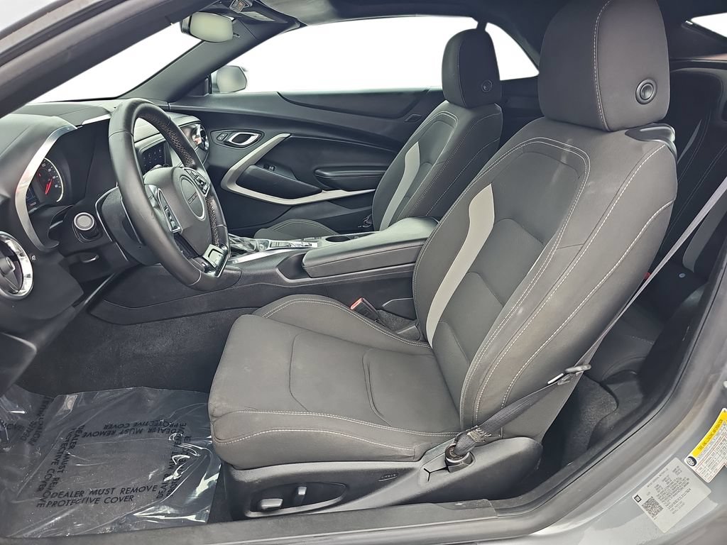 Used 2020 Chevrolet Camaro LT RWD image 14