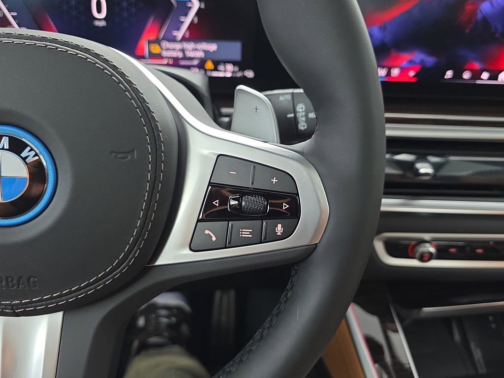 New 2026 BMW X5 xDrive50e image 18
