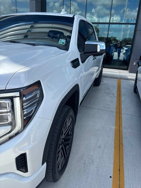 Used 2022 GMC Sierra 1500 Denali Ultimate AWD/4WD image 3