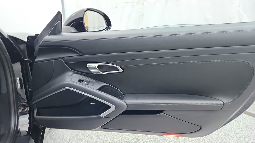 Used 2017 Porsche 911 Carrera S image 31