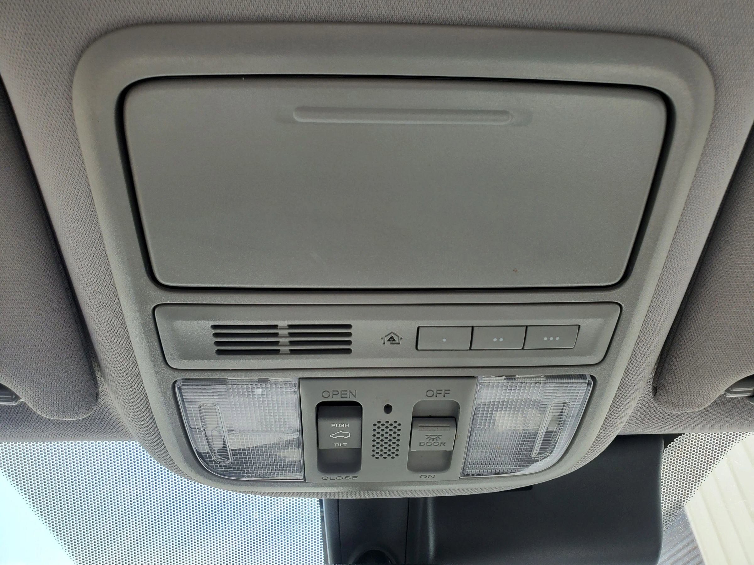 Used 2017 Honda Pilot Touring image 56