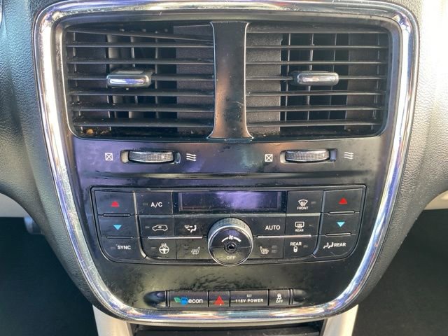 Used 2017 Dodge Grand Caravan SXT w/ Driver Convenience Group image 20