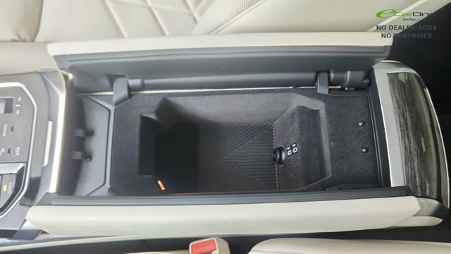 Used 2024 BMW i7 xDrive60 image 57