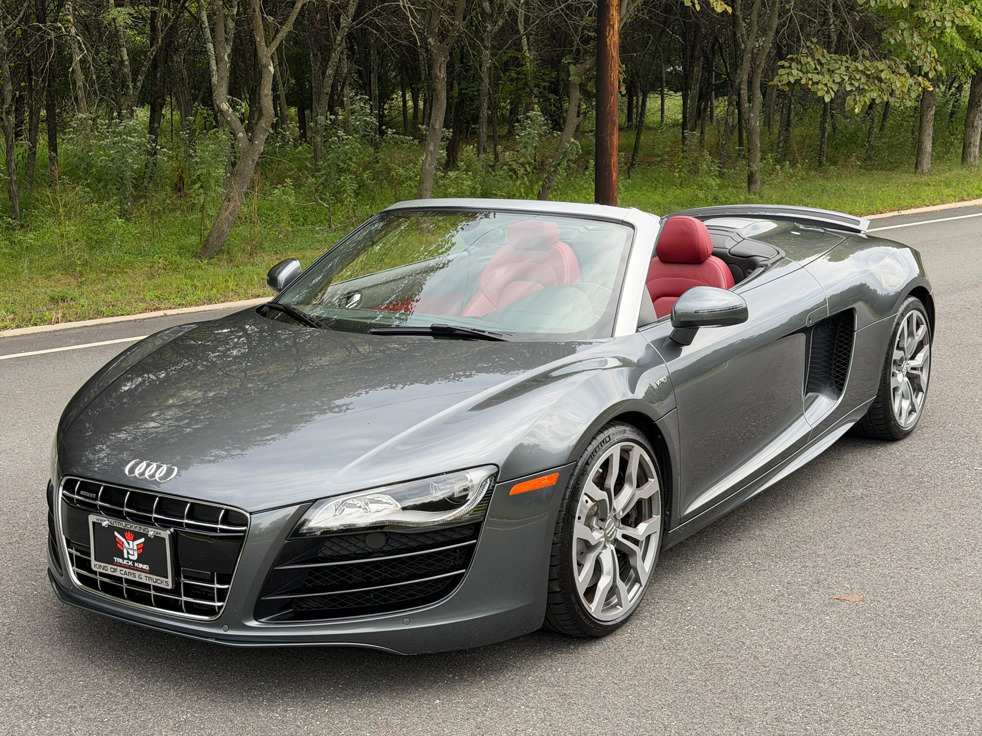 Used 2011 Audi R8 V10 AWD/4WD image 2