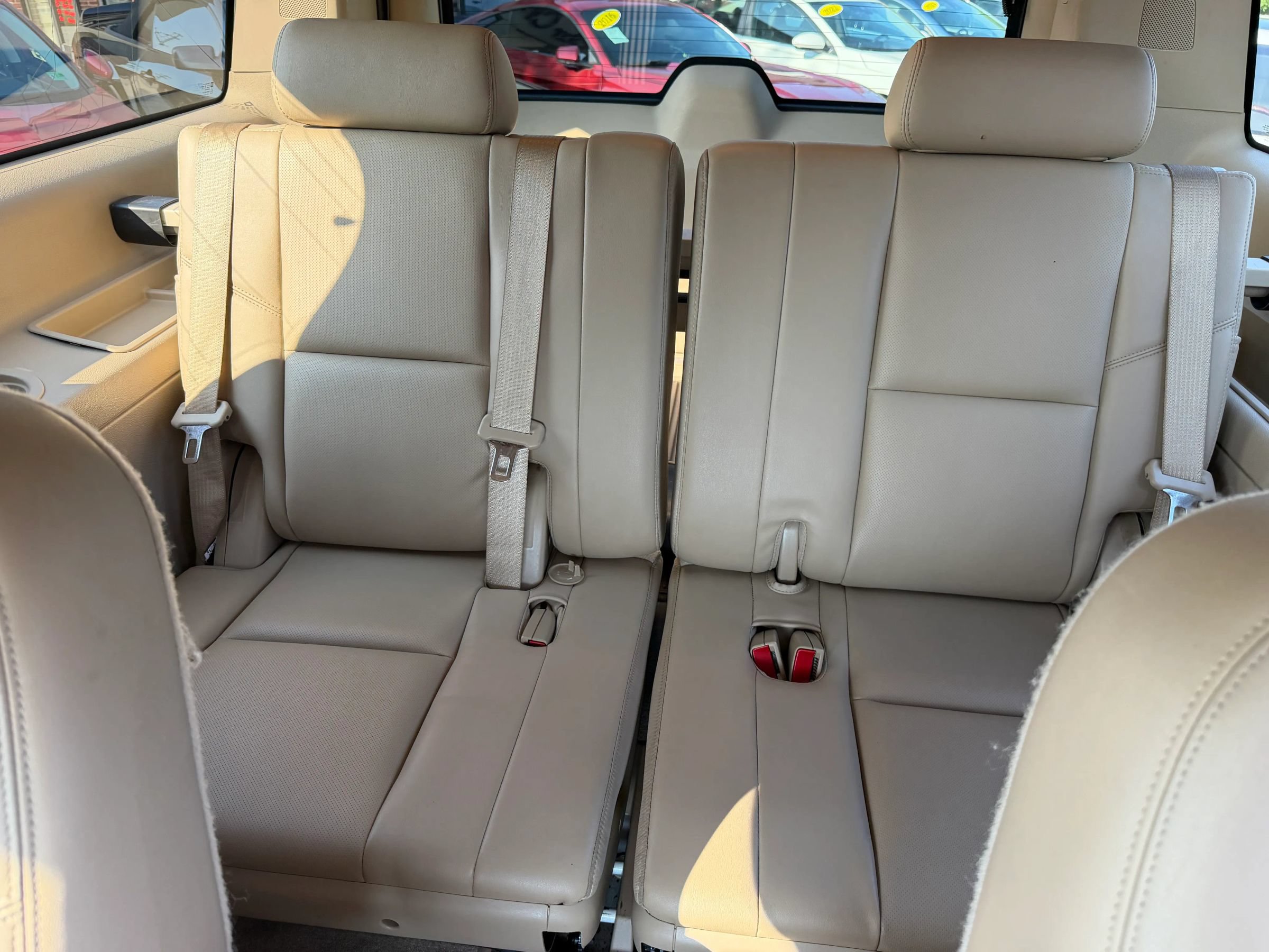 Used 2013 Cadillac Escalade ESV Premium RWD image 13