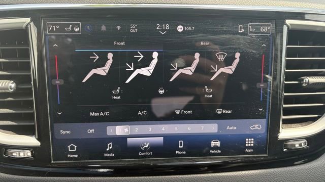 Used 2026 Chrysler Pacifica Select FWD image 26
