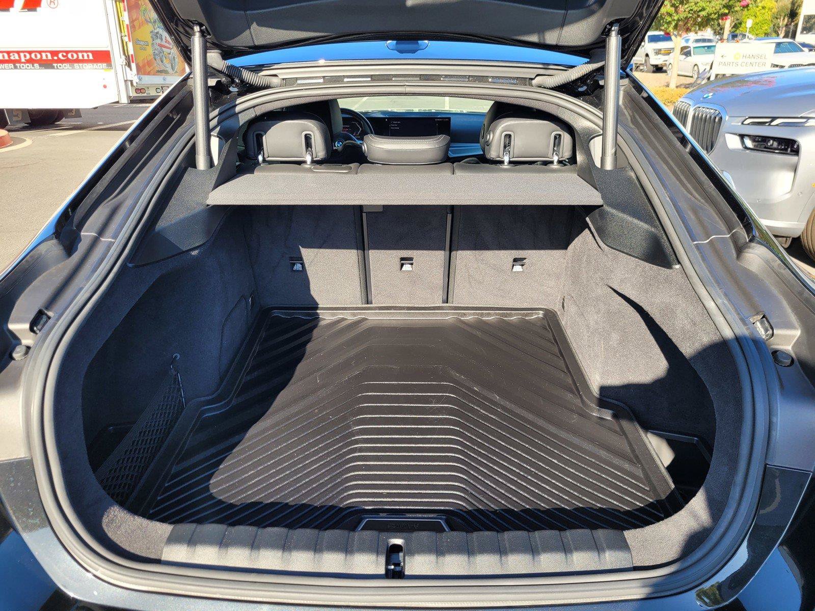 Used 2023 BMW i4 eDrive40 w/ M Sport Package RWD image 35