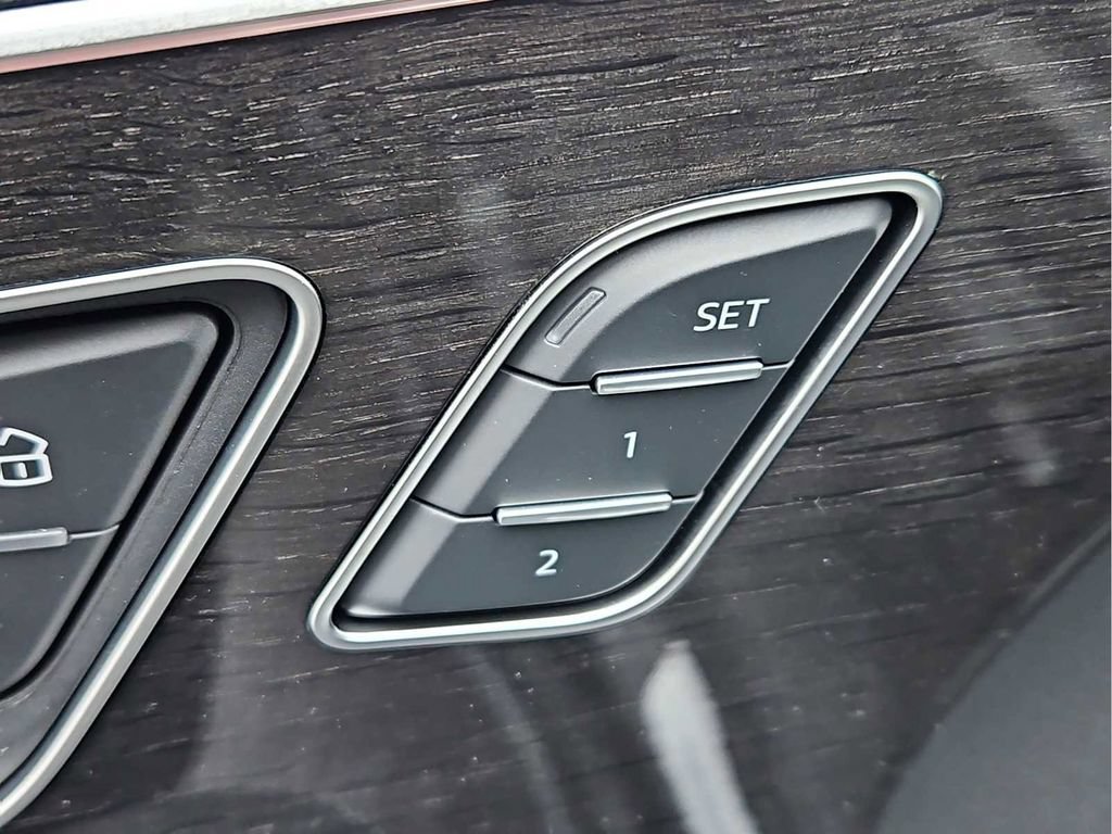 New 2026 Audi Q7 3.0T Premium Plus AWD/4WD image 7