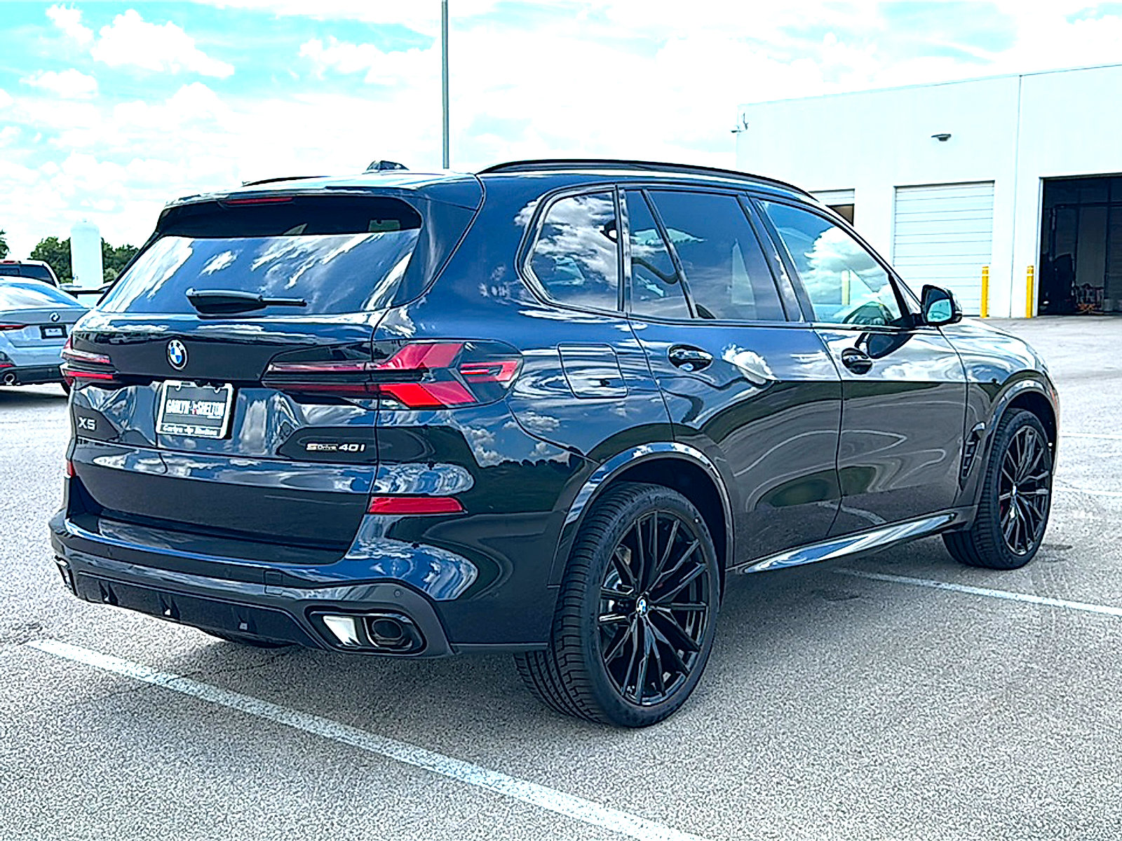 New 2026 BMW X5 sDrive40i w/ Executive Package RWD image 8