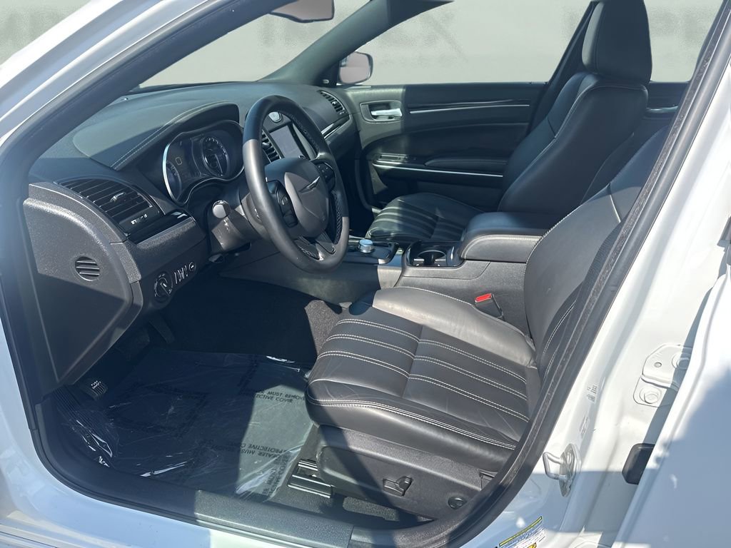 Used 2021 Chrysler 300 S image 9