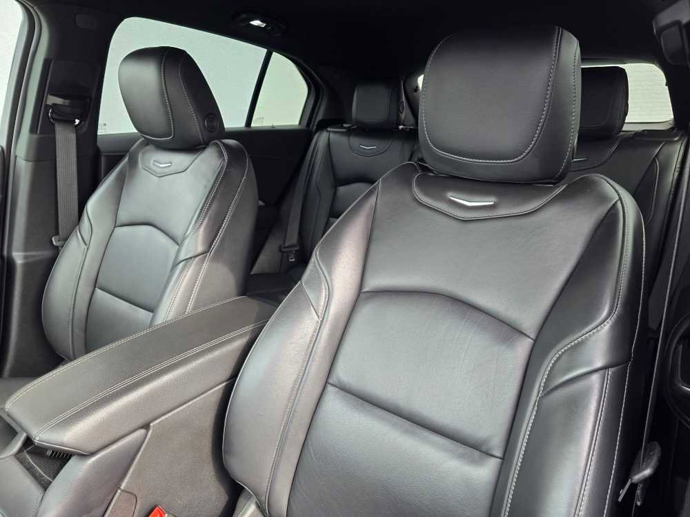 Used 2023 Cadillac XT4 Premium Luxury image 21