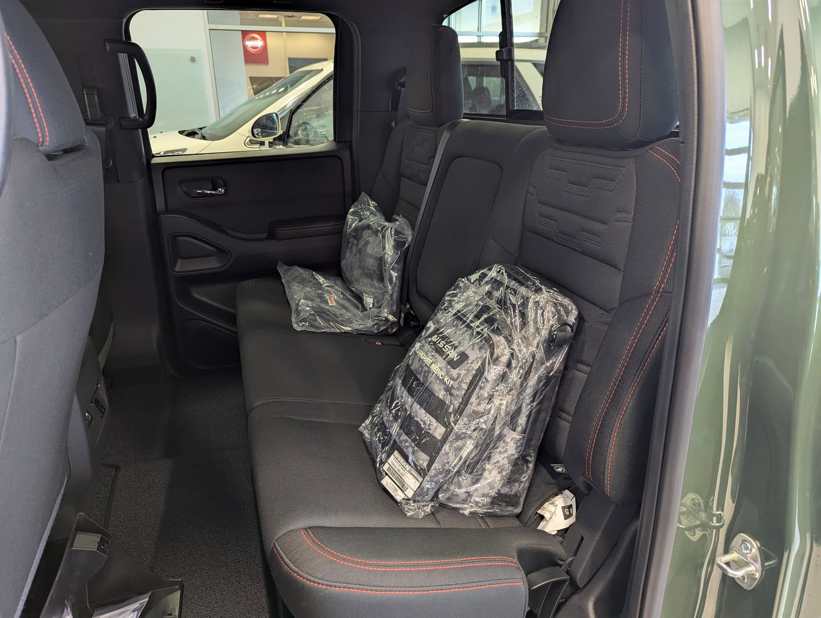 New 2025 Nissan Frontier PRO-4X w/ Pro Convenience Package image 9