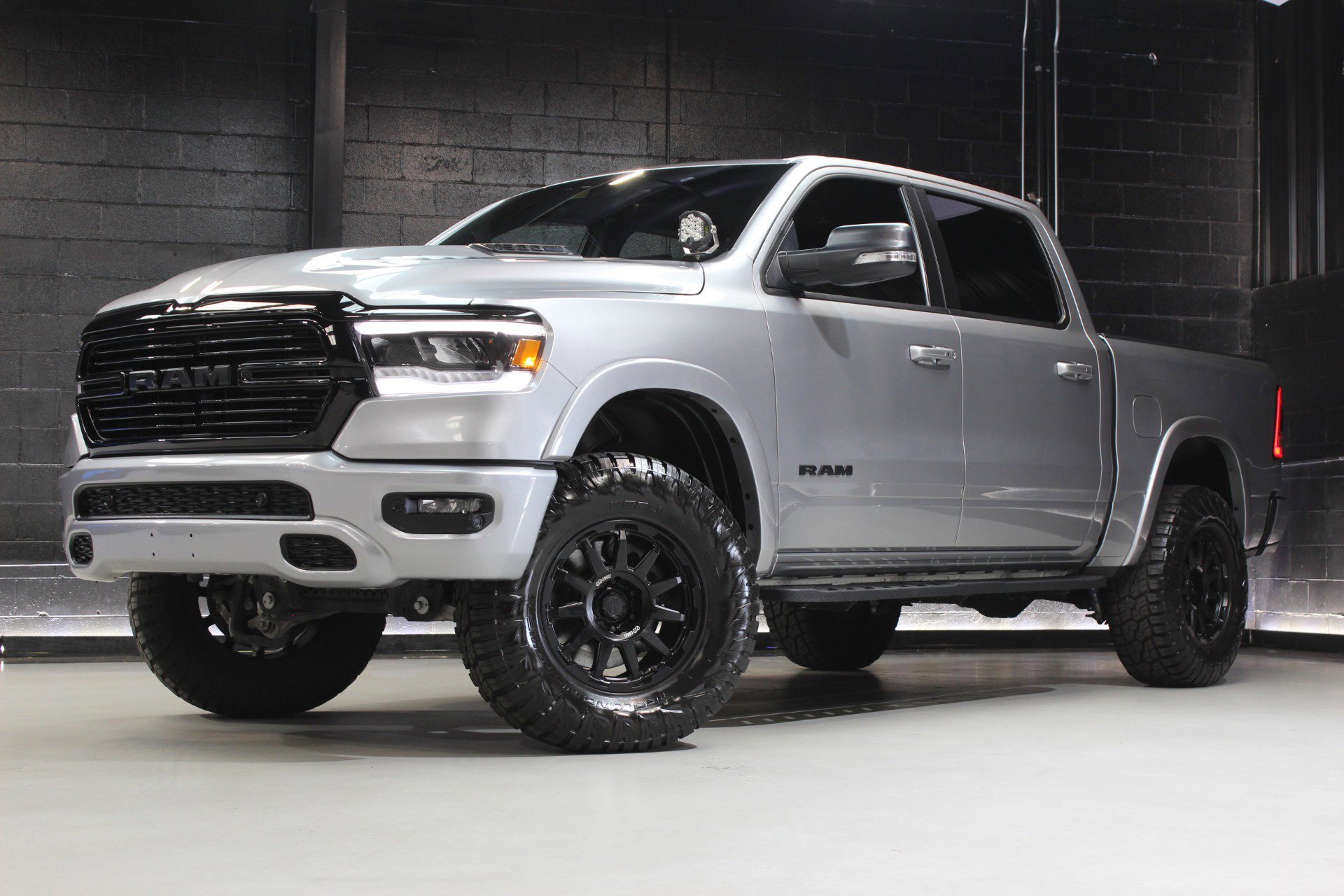 Used 2022 RAM 1500 Laramie image 5