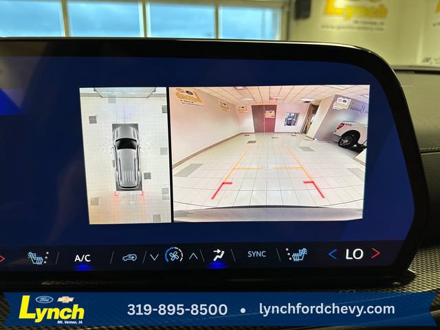 New 2027 Chevrolet Traverse Z71 w/ Enhanced Driving Package AWD/4WD image 6