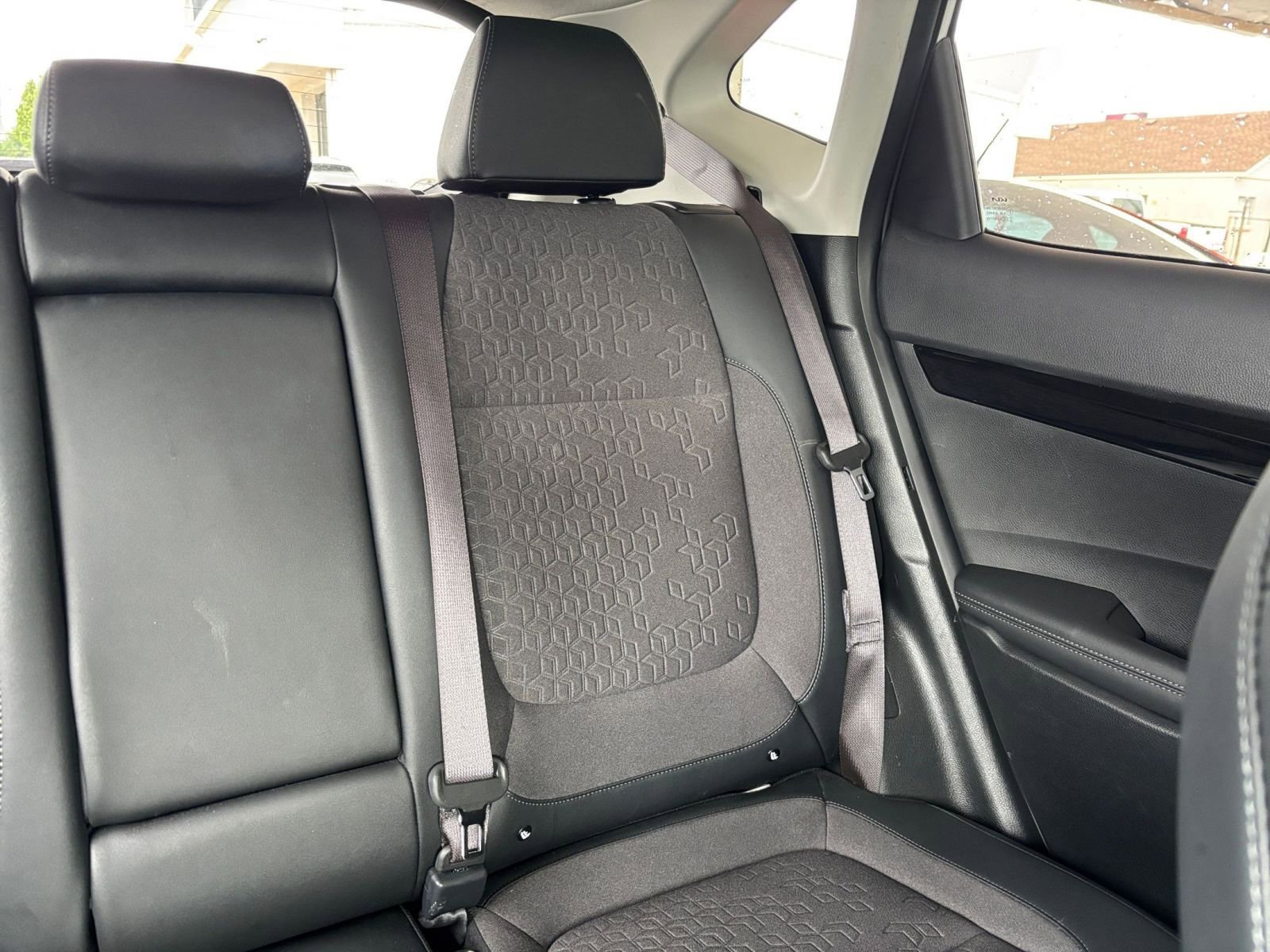 Used 2025 Kia Seltos S image 38