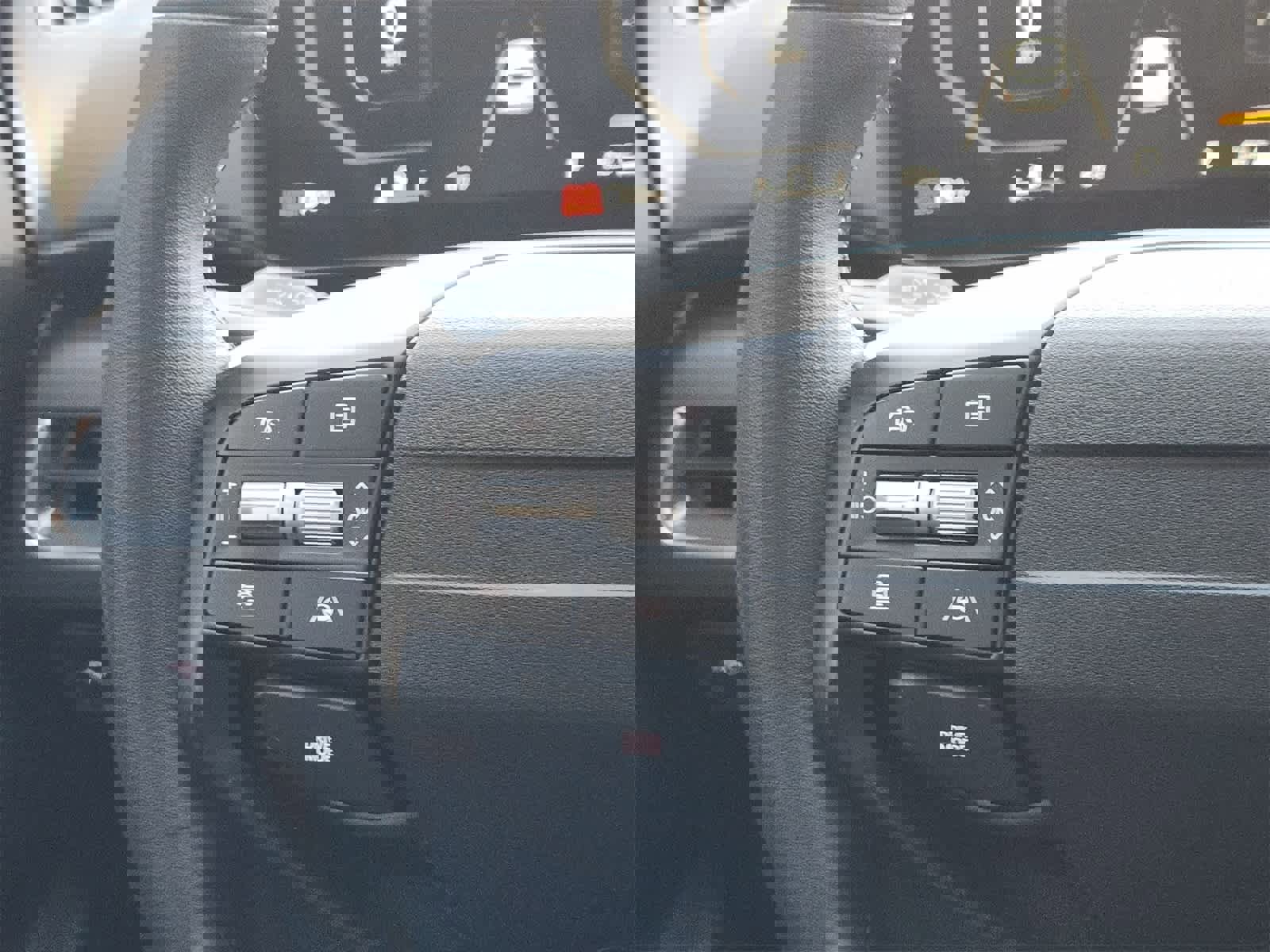 Certified 2025 Kia K4 EX image 27