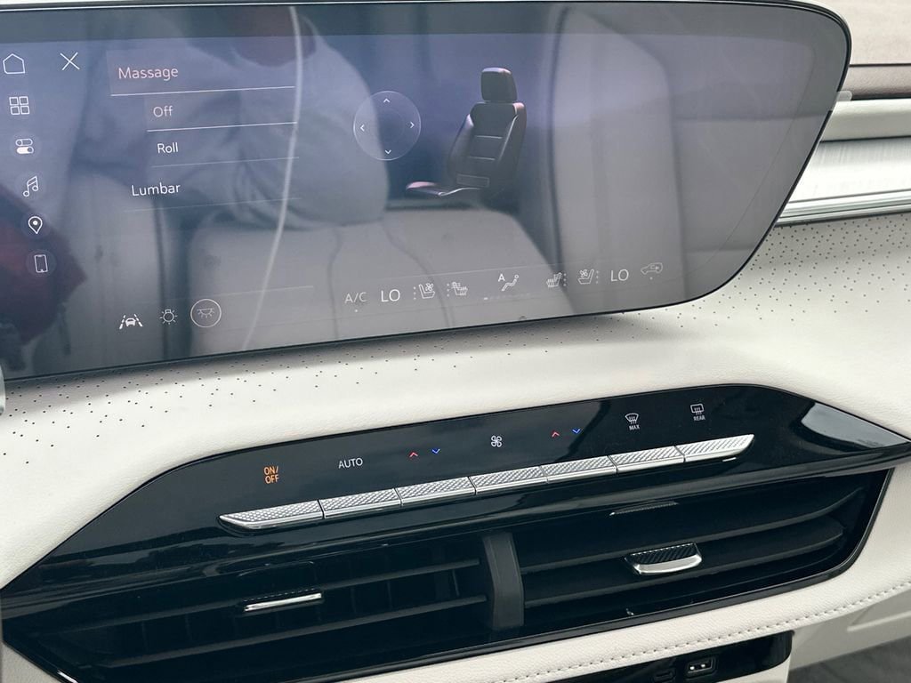 New 2026 Buick Enclave Avenir image 29