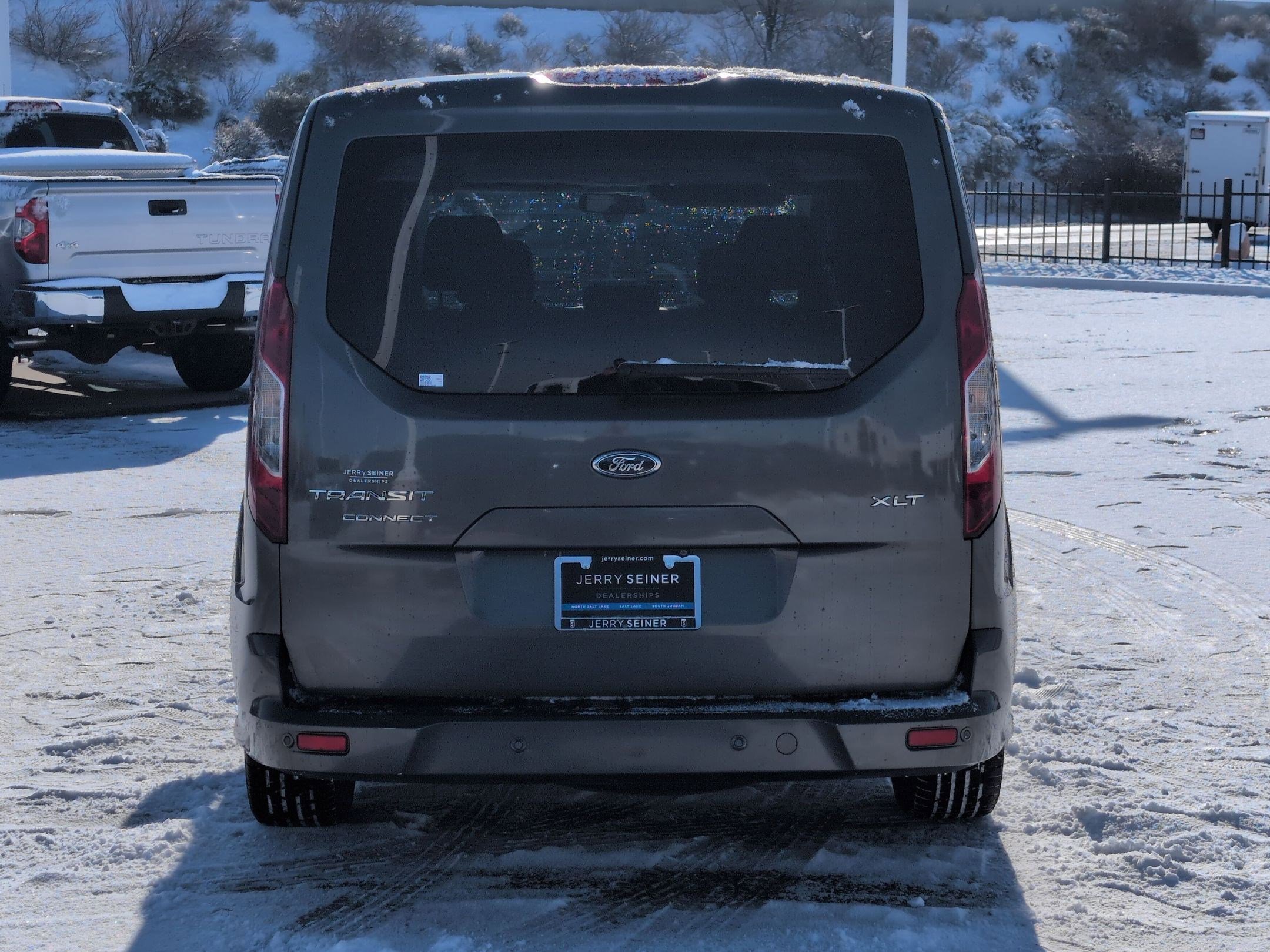 Used 2015 Ford Transit Connect XLT image 4