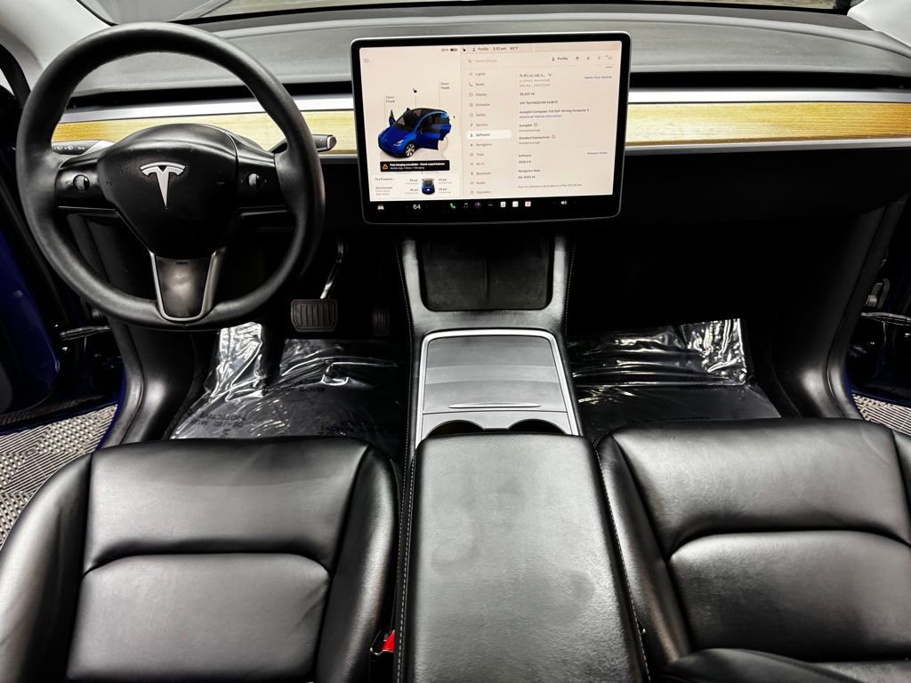 Used 2022 Tesla Model Y Long Range image 36