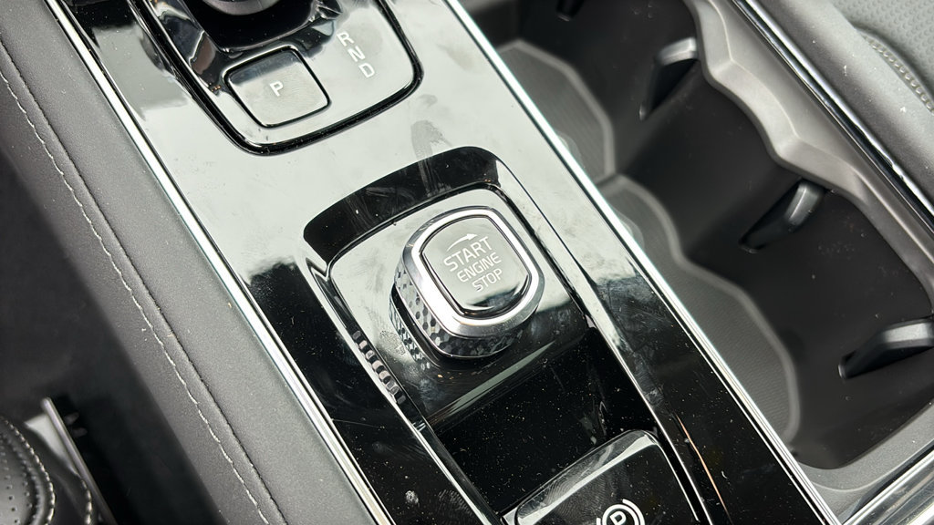 New 2027 Volvo XC90 T8 Ultra AWD/4WD image 16