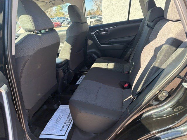 Used 2020 Toyota RAV4 XLE w/ All Weather Liner Package image 13