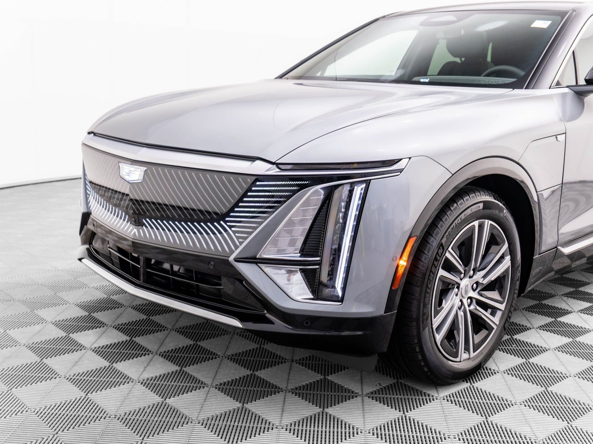New 2025 Cadillac Lyriq Luxury image 31